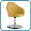 Cadeira Gogo estofada cromada. Seu design se integra aos mais diversos ambientes como �reas de comunica��o, restaurantes, salas de treinamento, �reas de lazer, copas, lanchonetes e caf�s, entre outros. Por ser injetada em polipropileno, � de f�cil limpeza e manuten��o e extremamente resistente. Dispon�vel tamb�m com estrutura fixa preta, prata ou cromada.