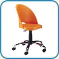 Cadeira Gogo Basic girat�ria cromada. Seu design se integra aos mais diversos ambientes como �reas de comunica��o, restaurantes, salas de treinamento, �reas de lazer, copas, lanchonetes e caf�s, entre outros. Por ser injetada em polipropileno, � de f�cil limpeza e manuten��o e extremamente resistente. Dispon�vel tamb�m com estrutura fixa preta, prata ou cromada.