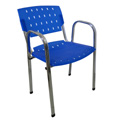 Cadeiras Sigma cromadas empilh�veis com bra�os